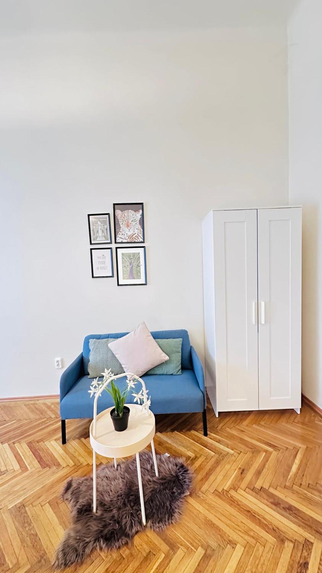 Hogyes Endre Apartman *